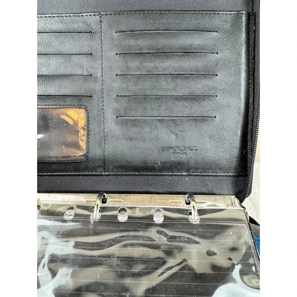 Day Runner Classic Edition Black Zippered 3 Ring Binder Organizer Portfolio 2002